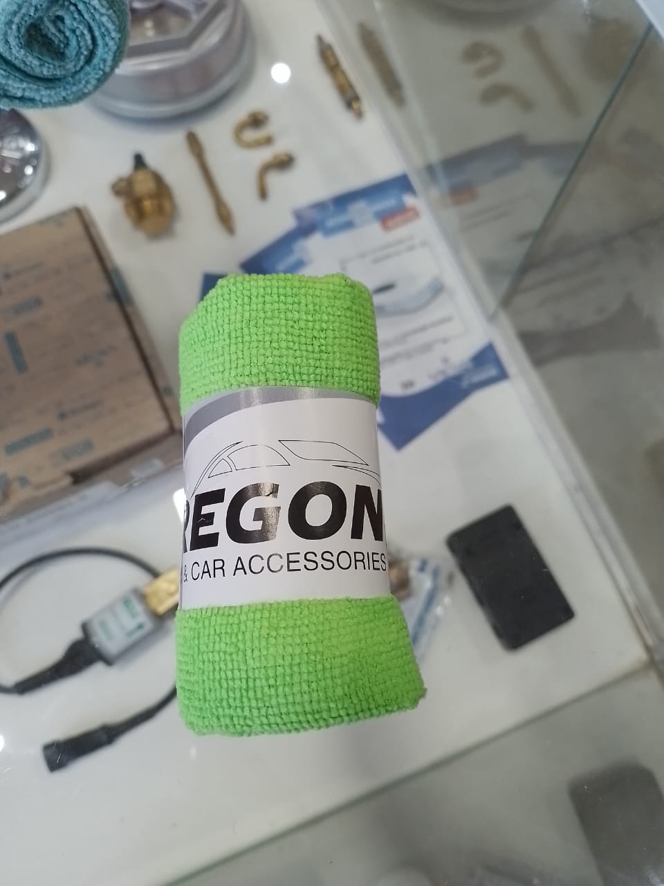 ba388539-bb6a-4e82-9041-9d27a131cc37 MICROFIBRAS , OREGON - VARIOS COLORES/ VERDE - Imagen 1